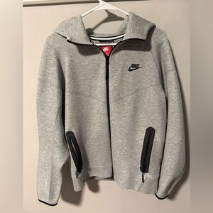 Nike Tech Heather Gray Full-Zip Jacket